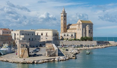 Auser Trani, domani pomeriggio tour virtuale della città con la guida turistica Gabriele Pace