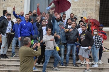 L'accoglienza a Quarto non è passata inosservata, Bottaro: «Spettacolo inaccettabile». Ma la società si difende: «Non c'è stata alcuna premeditazione»