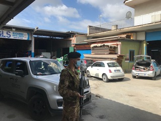 Roghi nella regione Campania, in campo l'esercito italiano: contestati i reati di gestione e smaltimento illecito dei rifiuti