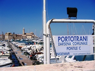 Darsena di Trani, da sostituire due pezzi del pontile C: spesa, 52mila euro