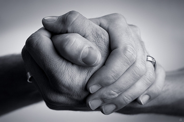 Combattere l'emarginazione sociale: Caritas, Terre solidali e Confcommercio sottoscrivono un accordo per sostenere le comunità