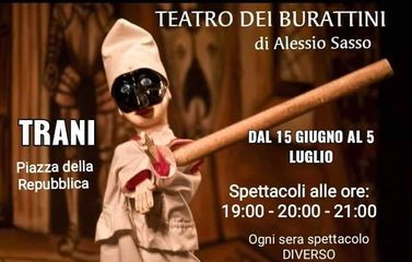 Teatro dei burattini in piazza della Repubblica, oggi gli ultimi appuntamenti