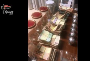 Traffico di droga e detenzione illegale di armi da fuoco: sei arresti fra Trani, Castellana Grotte e in provincia di Livorno