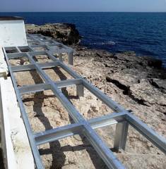 Trani, pedane al Monastero di Colonna per il superamento delle barriere: fino a giovedì, disagi per andare al mare in quella zona