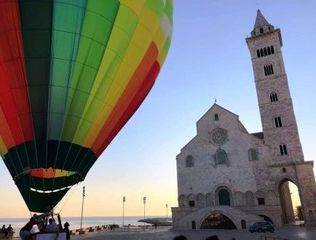 Previsioni meteo avverse, rinviata Trani in mongolfiera: si terrà dall'11 al 13 settembre