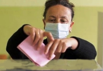 Trani 2020, effetto covid sulle elezioni: obbligo della mascherina nei seggi e file fuori delle scuole