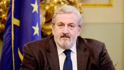 Regione Puglia, da lunedì sospese le lezioni in presenza per le ultime tre classi delle scuole superiori