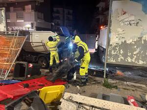 Danneggiamenti in via Andria, un video potrebbe incastrare i responsabili. Ferrante: «Atto delinquenziale»