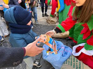 Befana in piazza, anche quest'anno 1500 calze