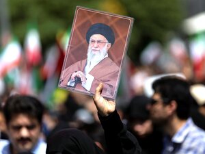 Iran, da Trani il Movimento pace e disarmo: «No a repressione regime ed intervento militare Usa»