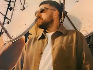 Coez in conceto a Trani il 30 luglio: «From the rooftop» su piazzale Monastero