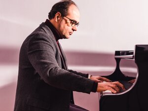 Giornata memoria, Roberto Fasciano compone «Passaggio ad Auschwitz»