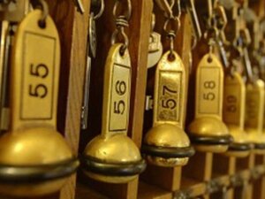 Trani, istituita la tassa di soggiorno: tariffe decise dalla giunta