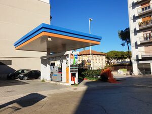 Trani senza colonnine, Bottaro: «Stazione ricarica nell'ex pompa di corso Imbriani»