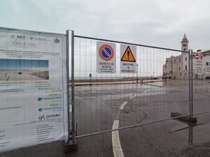 Cantieri piazza Re Manfredi, navette per il Tribunale