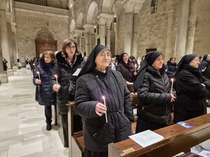 Giornata della vita consacrata, cattedrale gremita per la celebrazione diocesana