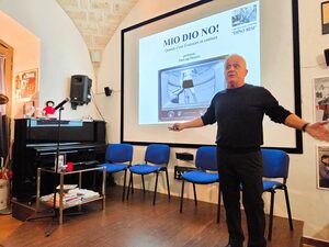 Tv e censura tra eros, politica e gaffe: ciclone Morizio al Dino Risi