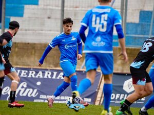 Tripudio Trani al Lapi: Soccer-San Marco 2-0