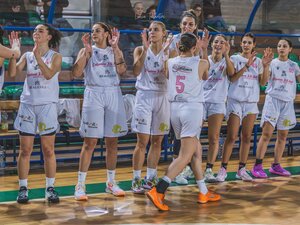 Basket, Juve Trani dominante a Benevento. Avis fa l’impresa, Fortitudo ko a Foggia