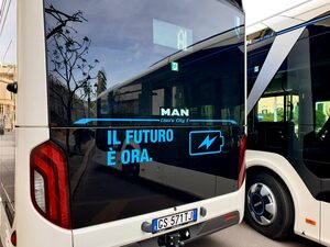 Bus urbani, arriva il biglietto elettronico. A breve anche gli abbonamenti