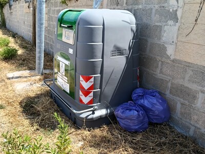 Campane, appello Amiu ignorato: ecco i primi abbandoni selvaggi. Galiano: «Saremo severi»